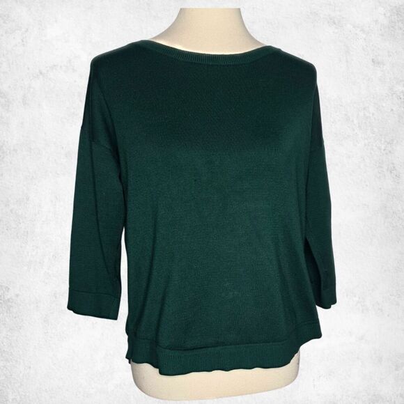 Cable & Gauge Emerald Green Button-Back Sweater – Reversible Soft Knit Top (L) - Picture 3 of 6